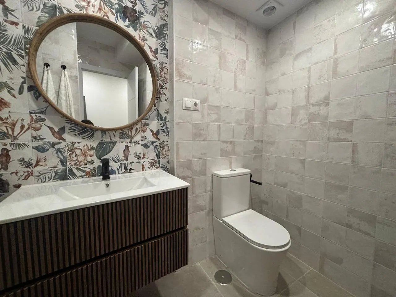 San Miguel Deluxe I - Torremolinos Apartment Spain